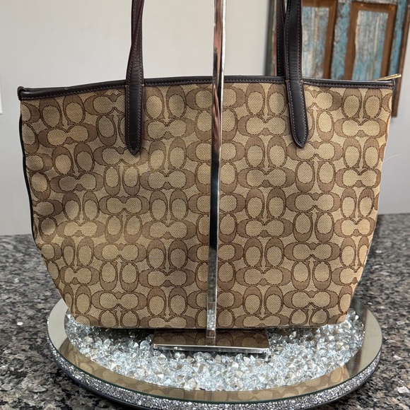 Coach Brown Signature Canvas Tote with Dark Brown Trim EUC - Picture 8 of 16